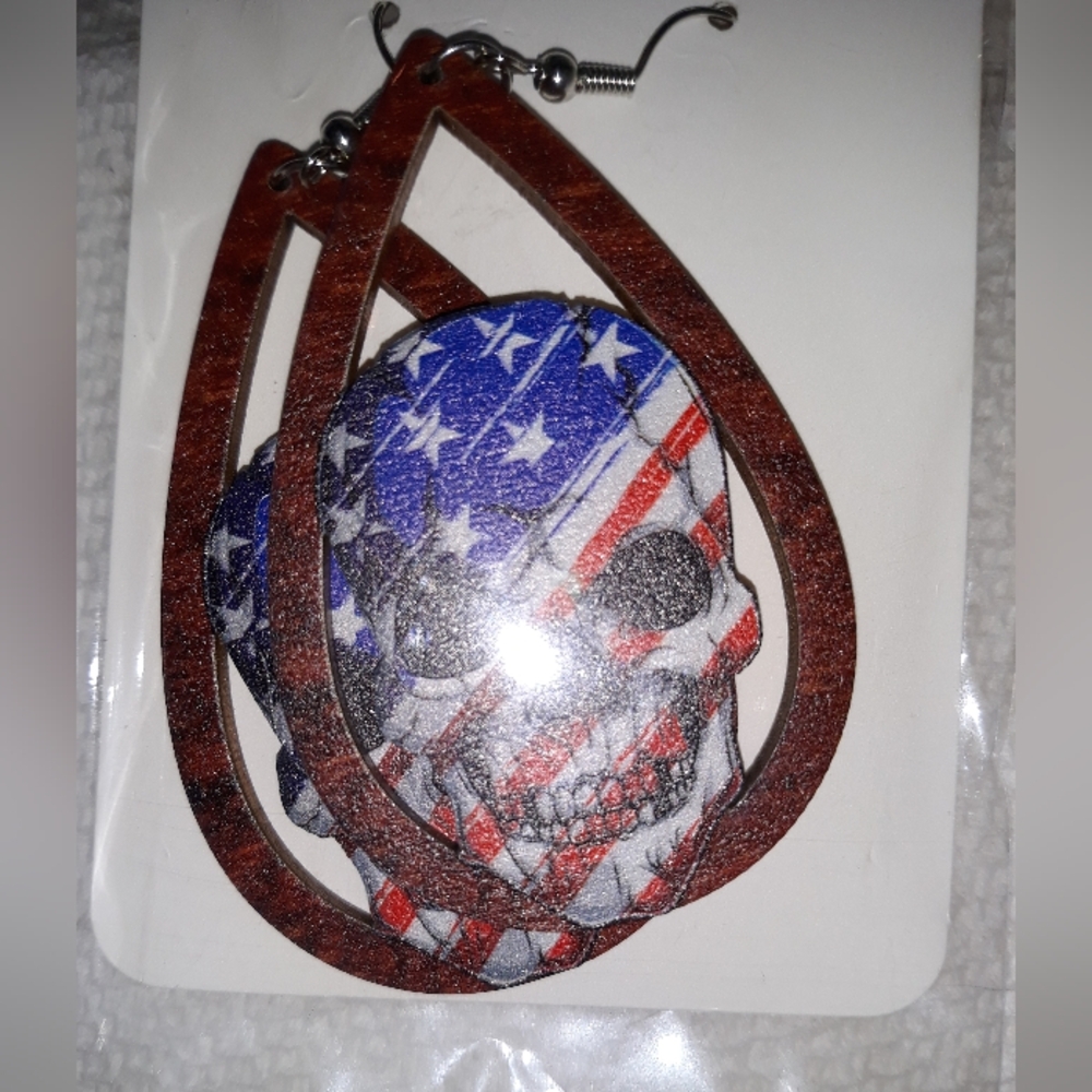 Fourth of July Earrings SKULL  Teardrop wood acrylic patriotic 925 ss wires NEW - Picture 2 of 13